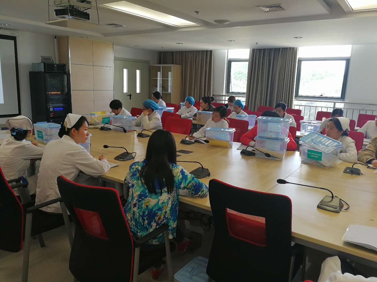 20170413院感医护人员会议2.jpg