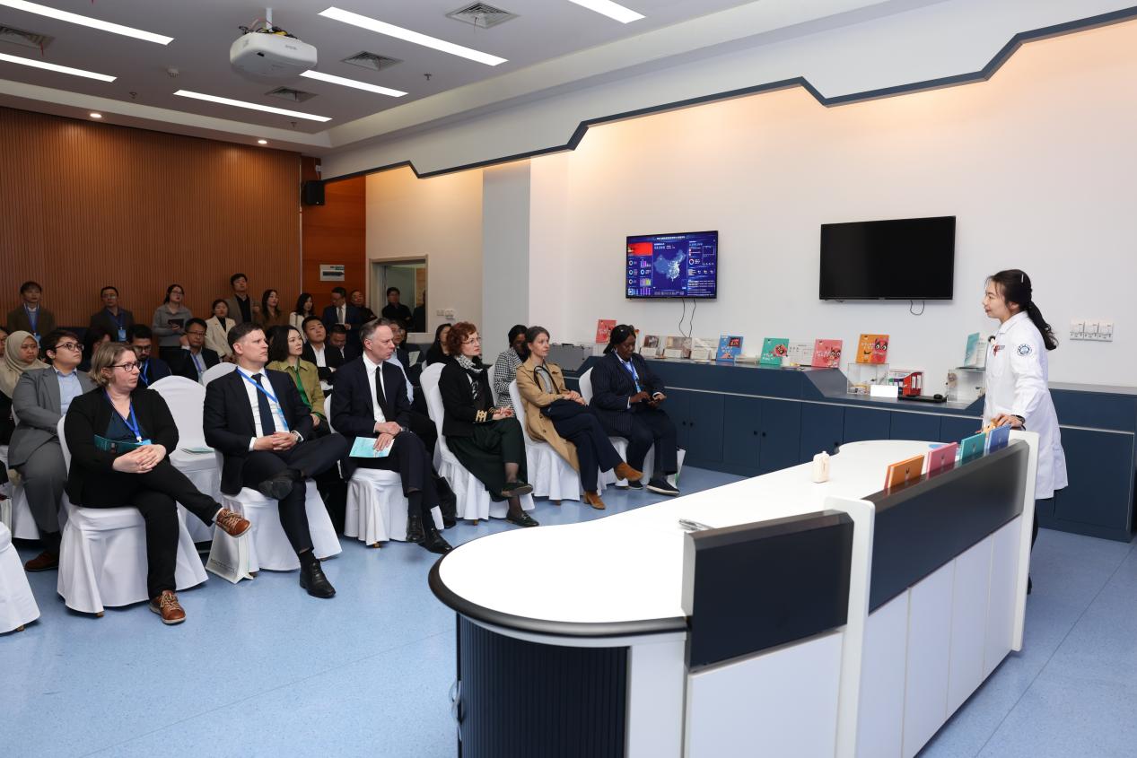 08b567655df3aec6660f385084117e70